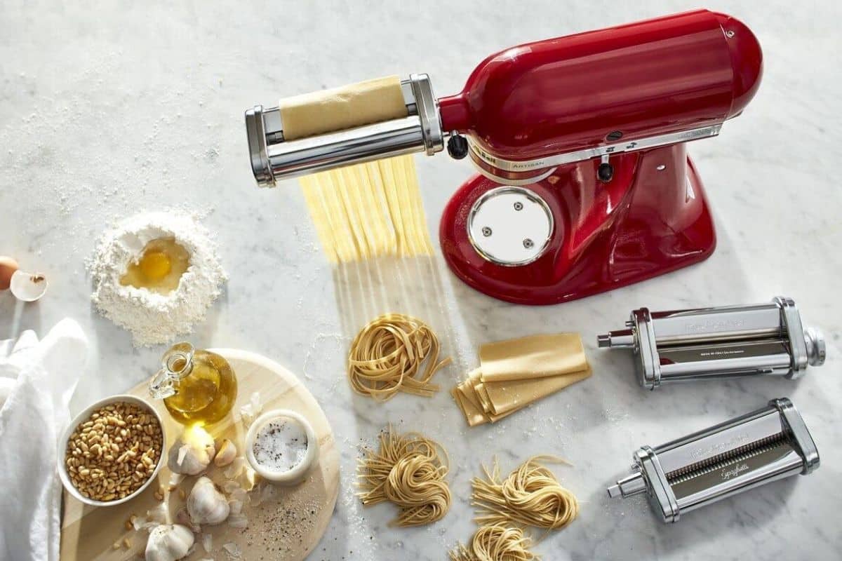 The 4 Greatest Pasta Makers and Pasta Making Equipment of 2023